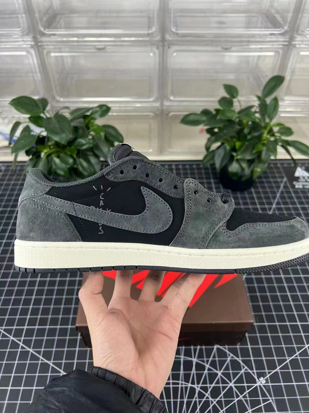 AJ1 Low Travis Scott Reverse Phantom Grey